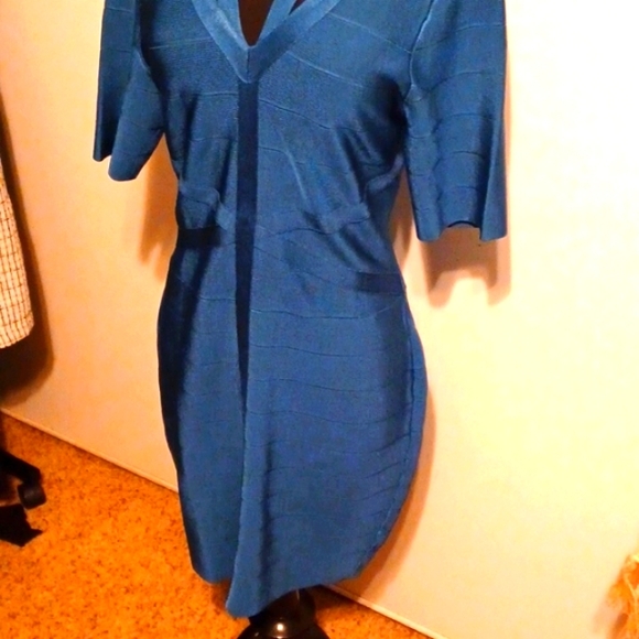 VENUS Bandage Dress - Picture 3 of 4